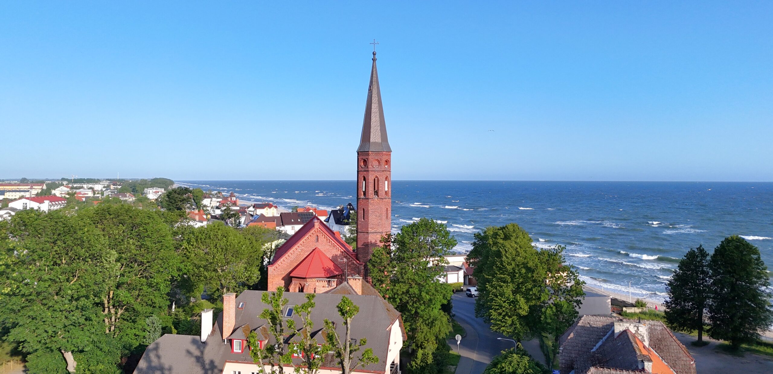 Noclegi Sarbinowo – apartamenty i pokoje blisko plaży | STAY AT